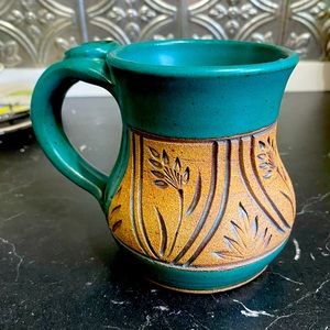 Vintage Handmade Pottery Mug size LRG